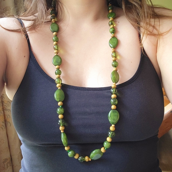 Vintage Green Beaded Boho Statement Necklace - Picture 4 of 4